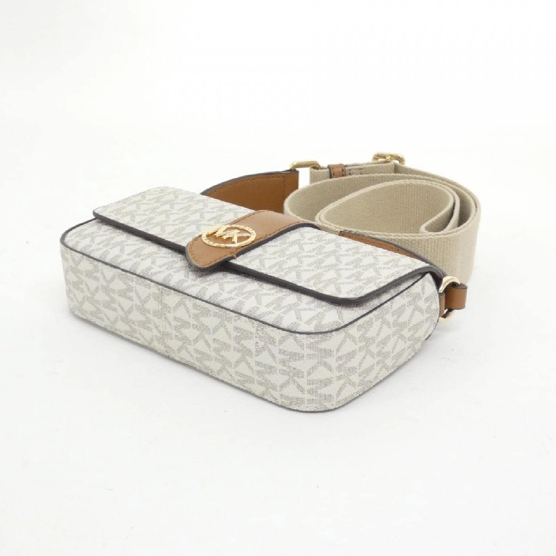 【Sản phẩm mới】Túi đeo vai Michael Michael Kors GREENWICH 32S3GGRC0B 613129