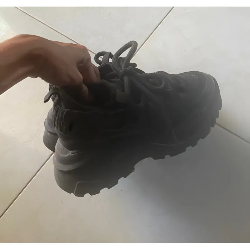 Sneakers cao gót size 37 785133