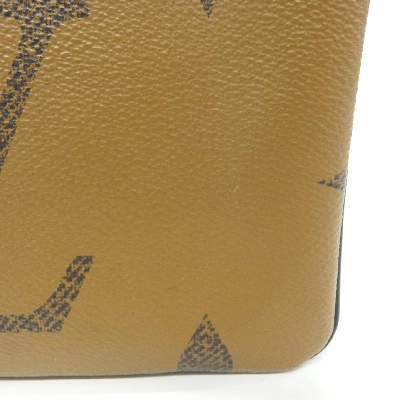 Túi xách đeo vai Louis Vuitton Monogram Giant Pochette Double Zip M69203 - Hàng hiệu Chính hãng 803258