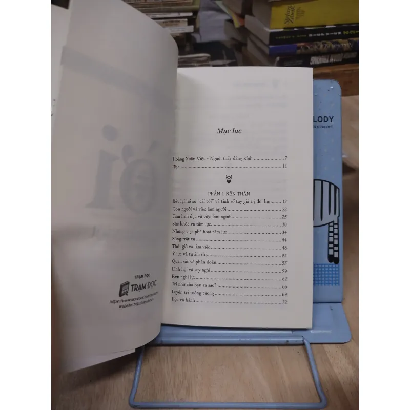 Sách: Nên thân với đời - TG: Hoàng Xuân Việt (B1) 795909