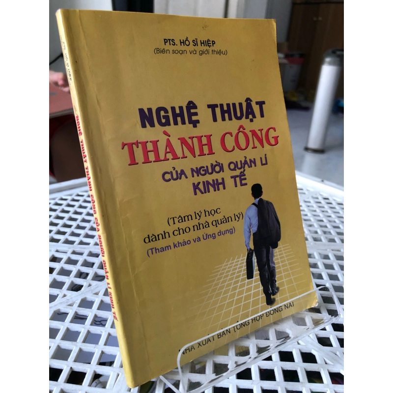 NGHỆ THUẬT THÀNH CÔNG CỦA NGƯỜI QUẢN LÍ KINH TẾ  269430