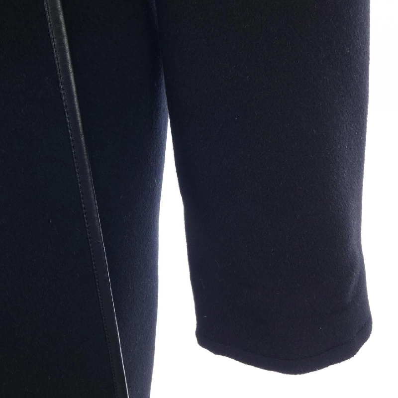 Áo khoác có mũ LOUIS VUITTON FGCO40QWE - Hàng hiệu Authentic 823311