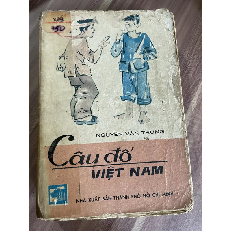 Câu đố Việt Nam : Nguyễn văn Trung; 1986; 500 trang  681727