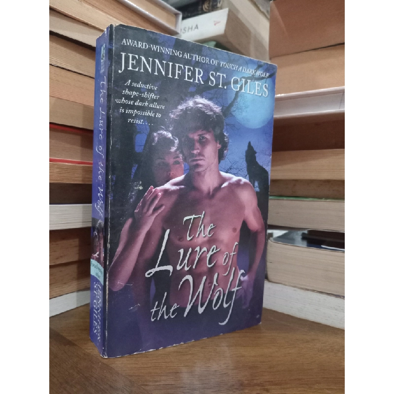 The lure of the wolf - Jennifer ST. Giles 504442