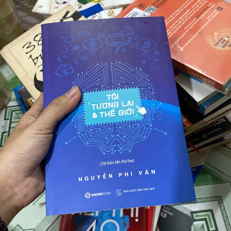 Tôi tương lai và thế giới  800692