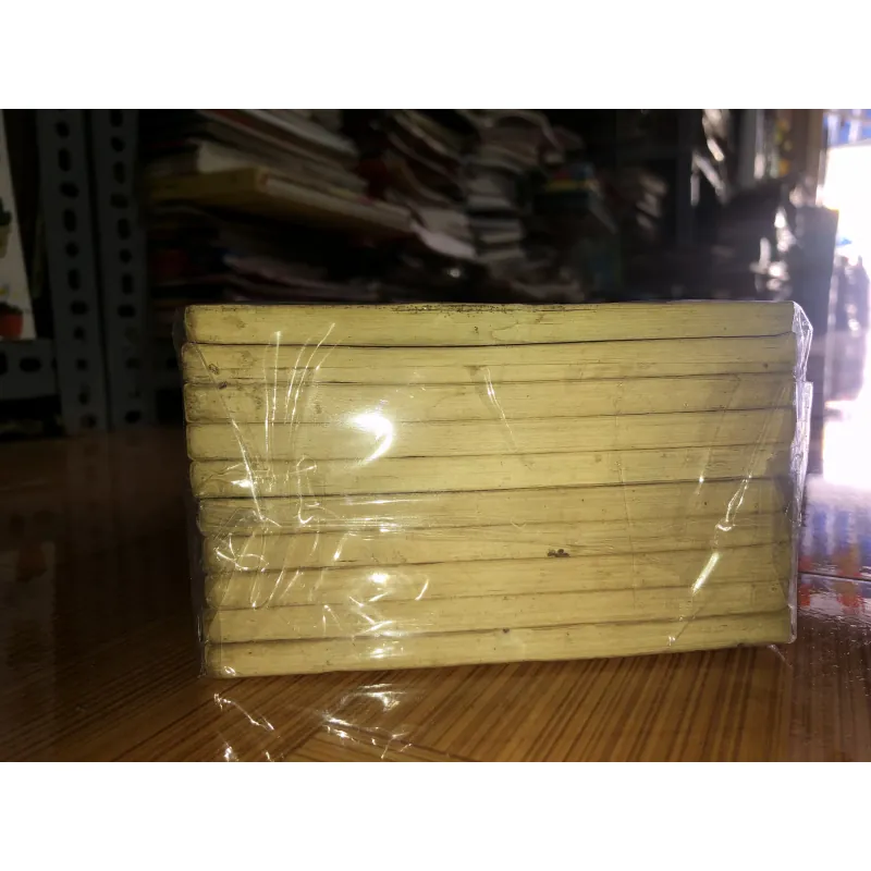 Bong bóng trắng  799363