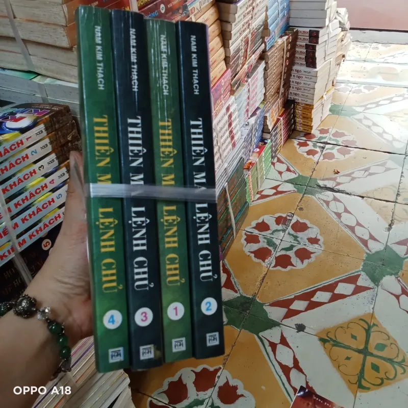 Thiên ma lệnh chủ - Nam Kim Thạch  1027292