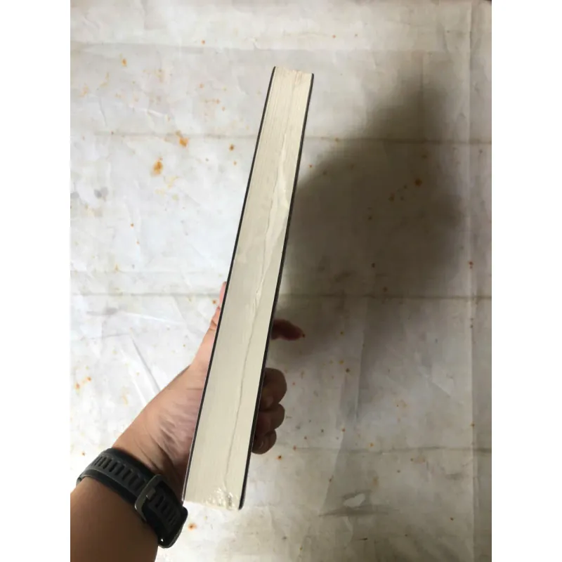 Người Giữ Bóng Đêm - Louise Erdrich (Đoạt giải thưởng Pulitzer 2021) 745485