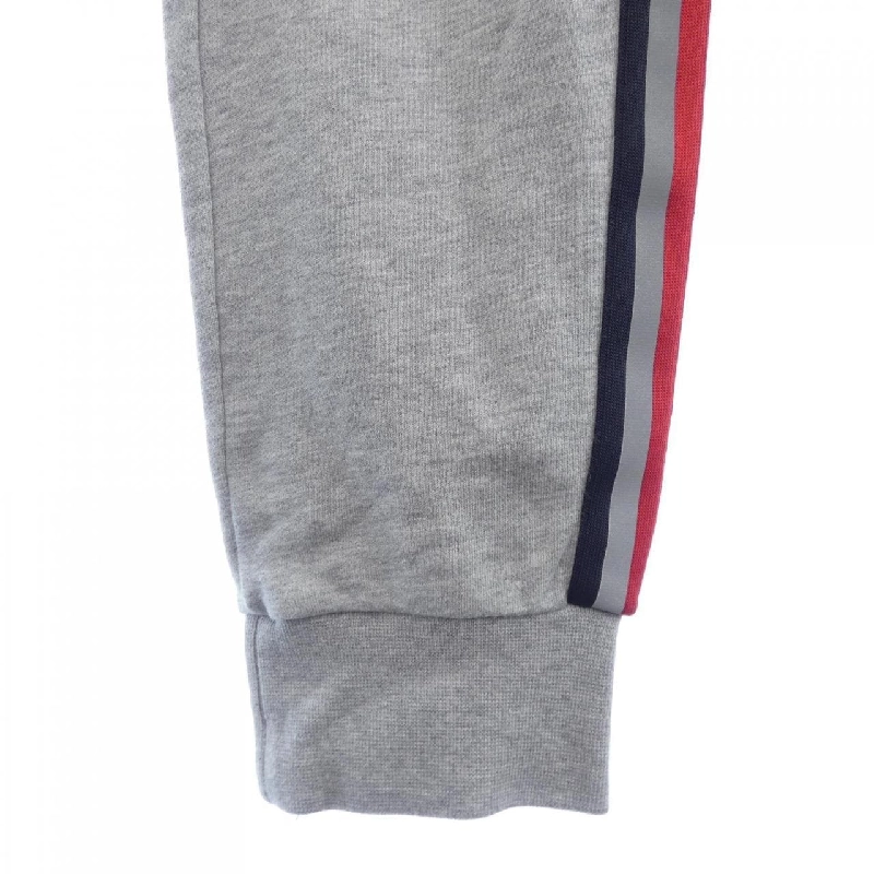 MONCLER F20918H71700 Quần - Hàng hiệu Chính hãng 883974