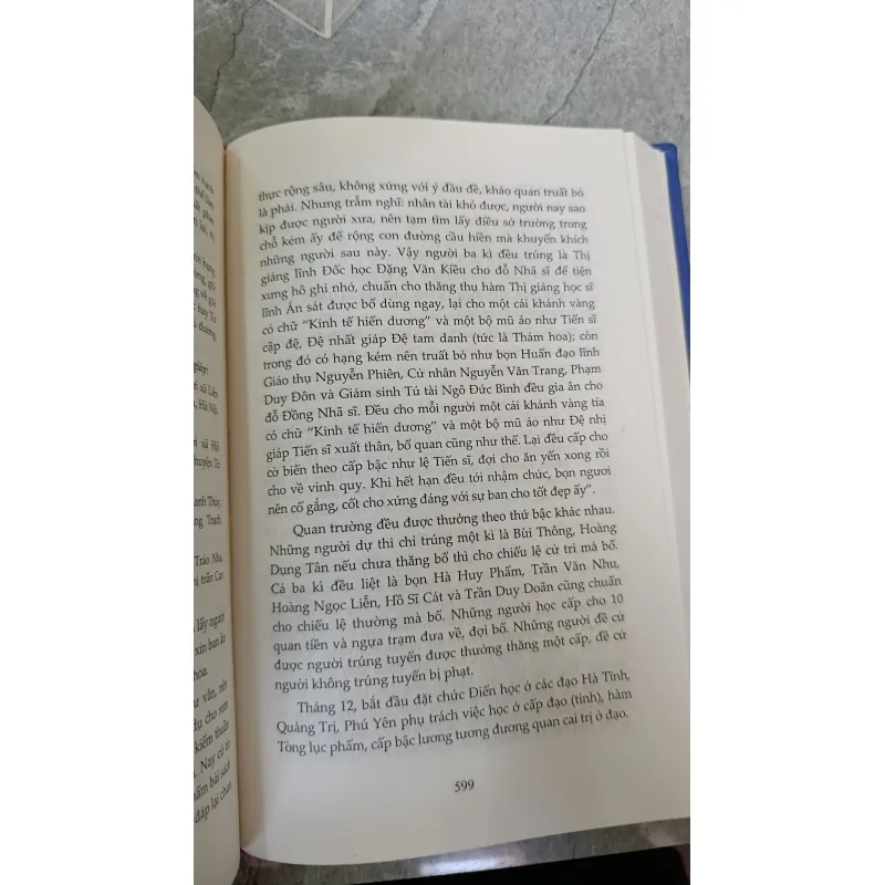 THI CỬ HỌC VỊ HỌC HÀM DƯỚI CÁC TRIỀU ĐẠI PHONG KIẾN VIỆT NAM - ĐINH VĂN NIÊM 789852
