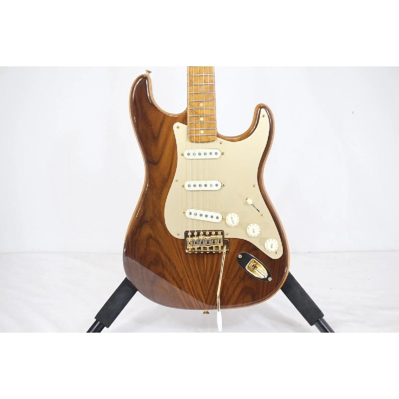 FENDER CUSTOM SHOP ARTISAN FIG ROSEWOOD ST - Hàng hiệu Authentic 885008