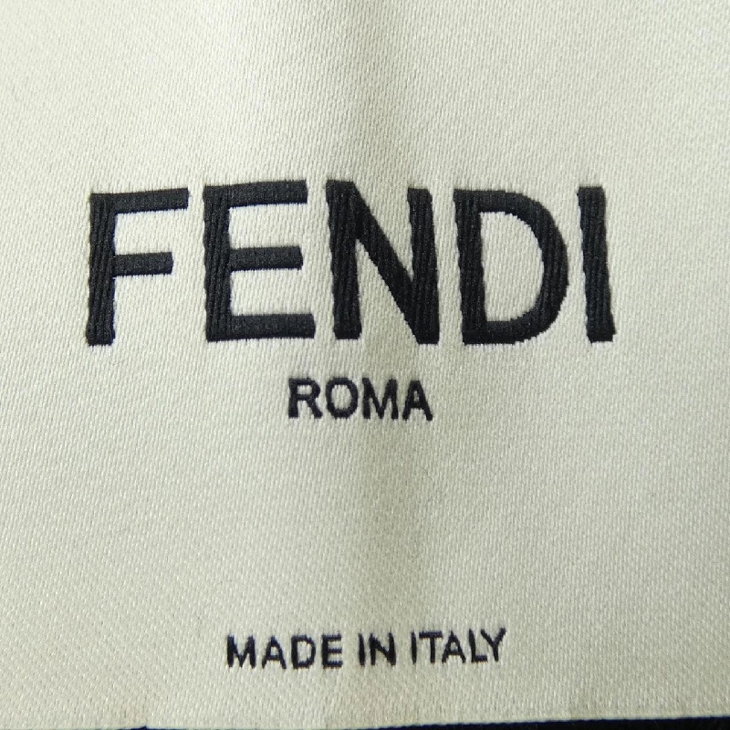 Áo khoác FENDI 636194