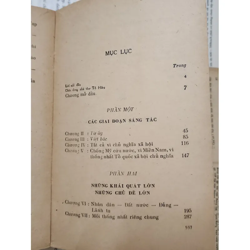 Chuyên luận Thơ Tố Hữu - Lê Đình Kỵ (550 trang) 707214