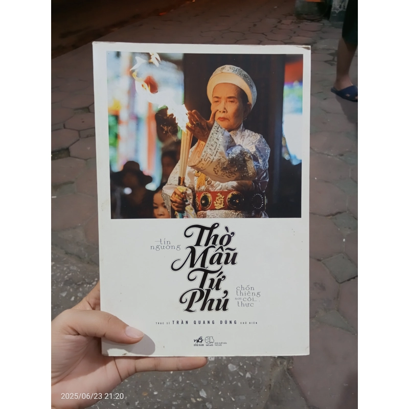 Tín Ngưỡng Thờ Mẫu Tứ Phủ Chốn Thiêng Nơi Cõi Thực 479161