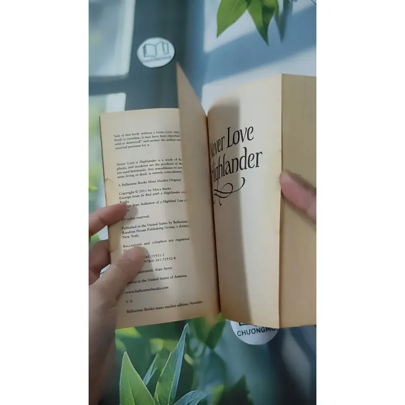 [MIỄN PHÍ BỌC SÁCH] Never Love a Highlander - Maya Banks 1027592