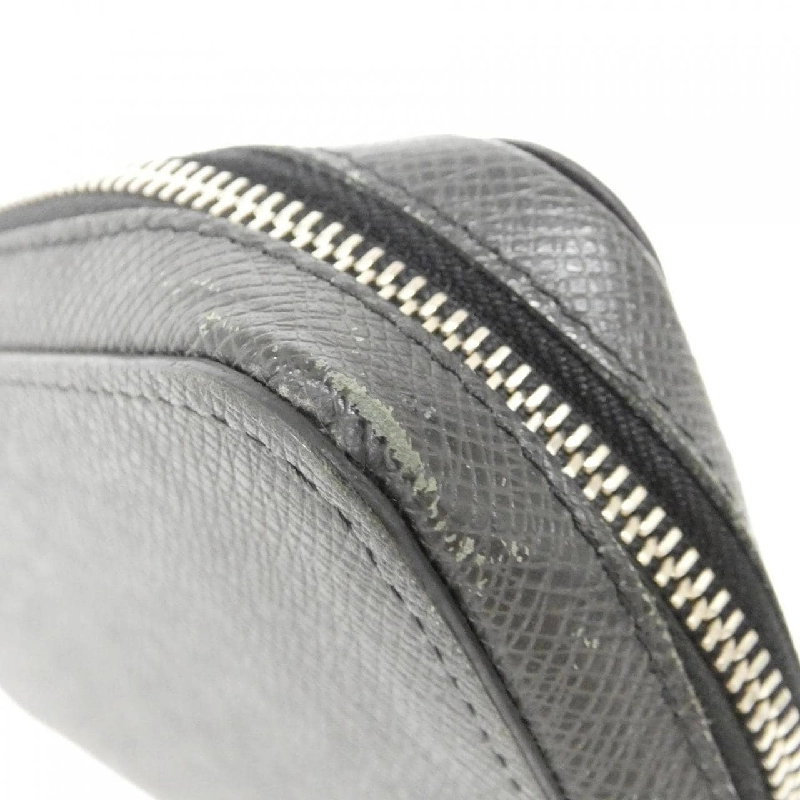 Ví Louis Vuitton Taiga Zippy XL M44275 - Hàng hiệu Chính hãng 770574