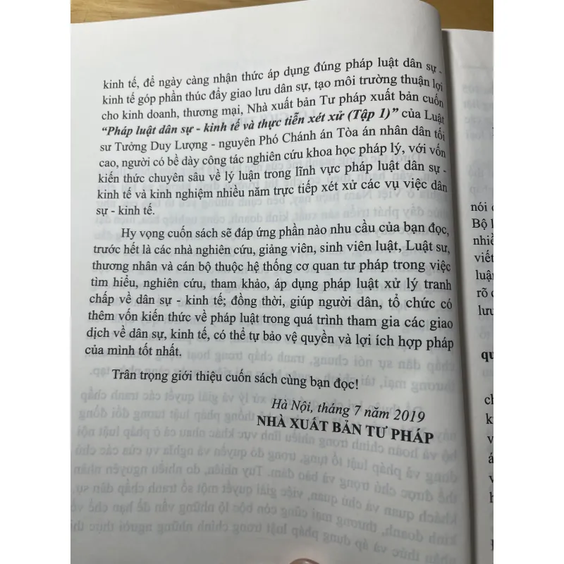 [luật - chính trị - toà án] Thực tiễn xét xử dân sự - kinh tế - Tưởng Duy Lượng 764232