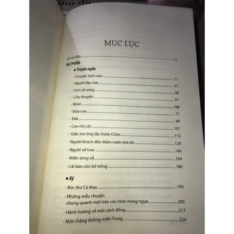 Sống và viết - Anh Đức 1017569