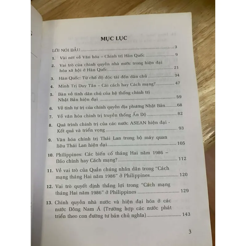 Các Quan Hệ Chính Trị Ở Phương Đông - Lịch Sử Và Hiện Tại - Hoàng Văn Việt 927511