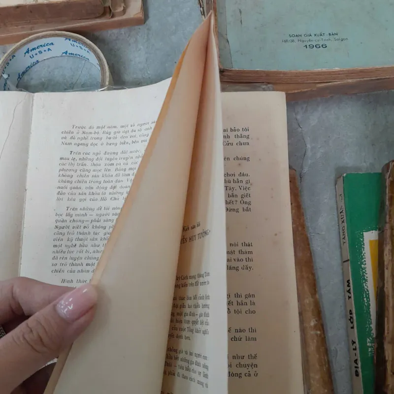 TUYỂN TẬP KỊCH VIỆT NAM 1945-1960 762496