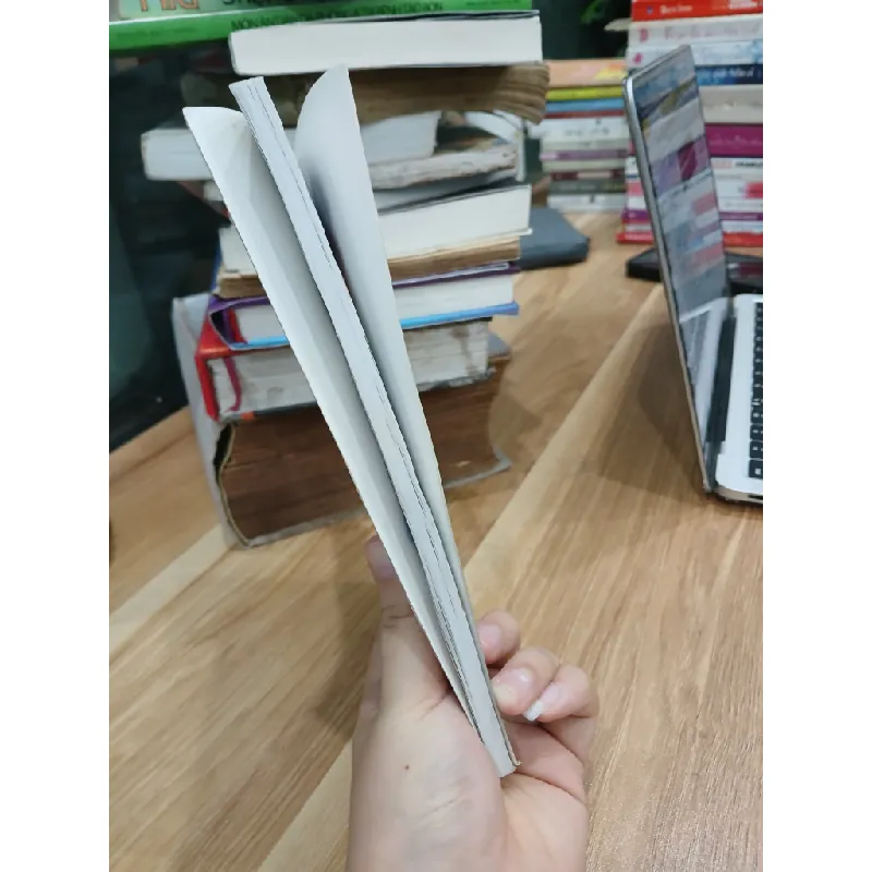 bí ẩn quanh em- Trần Trung Tính, Nguyễn Thị Hương Lan 699154