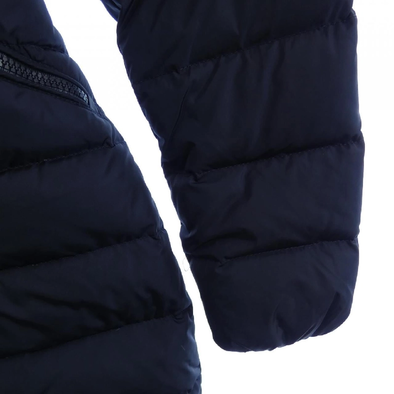 Áo khoác lông vũ MONCLER 637662