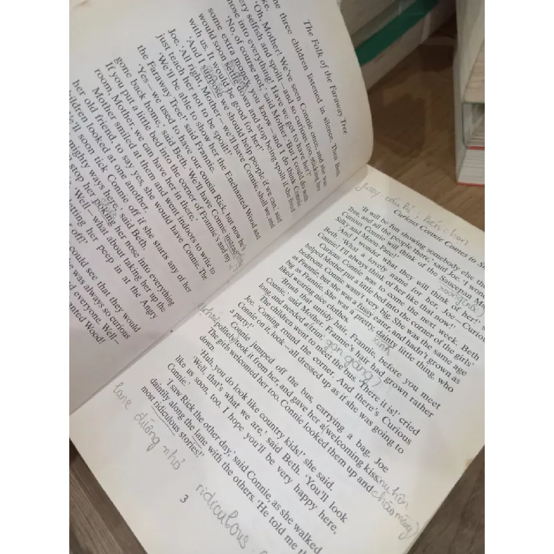 The Folk of the Faraway Tree - Enid Blyton 704060