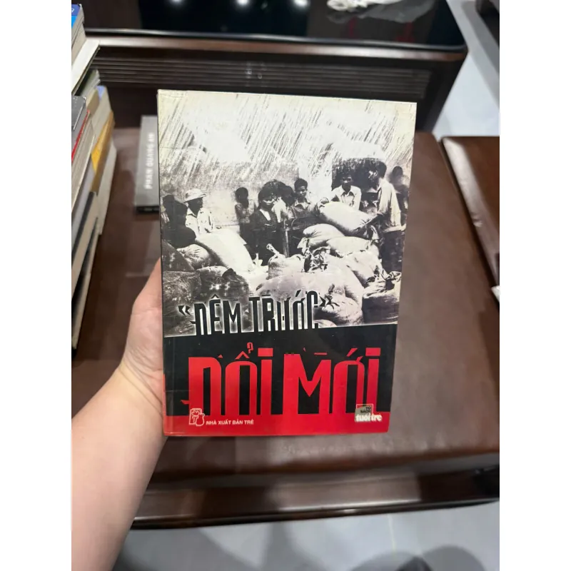 ĐÊM TRƯỚC ĐỔI MỚI (TỦ SÁCH TUỔI TRẺ)- K5 1031086