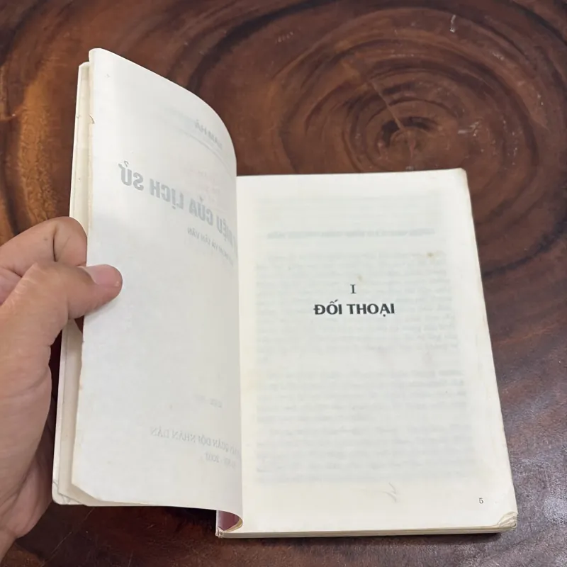 II Đối Thoại Và Tản Văn: Sự Kỳ Diệu Của Lịch Sử - Nam Hà - 2003 970761