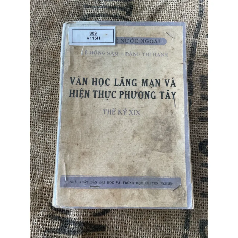 Mới thật lãng mạn và hiện thực phương tây thế kỷ 19 - Phùng Văn Tửu - Đỗ Ngoạn  1020241