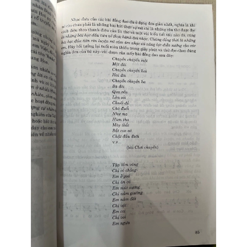 Âm nhạc cổ truyền Việt Nam - Nguyễn Nguỵ Loan 729137