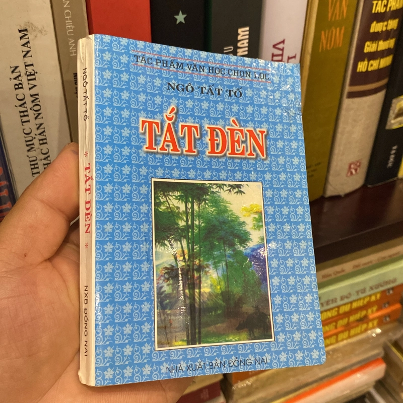 TẮT ĐÈN, NGÔ TẤT TỐ, sách khổ nhỏ bỏ túi, xb 2001 551056