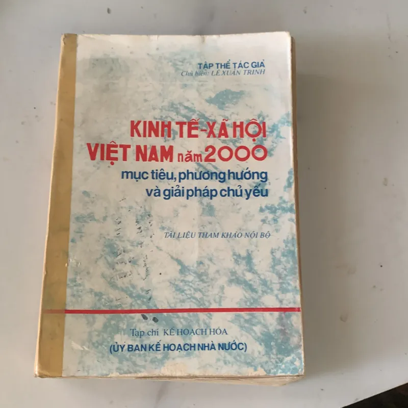 Kinh tế xã hội Việt Nam năm 2000… 708817