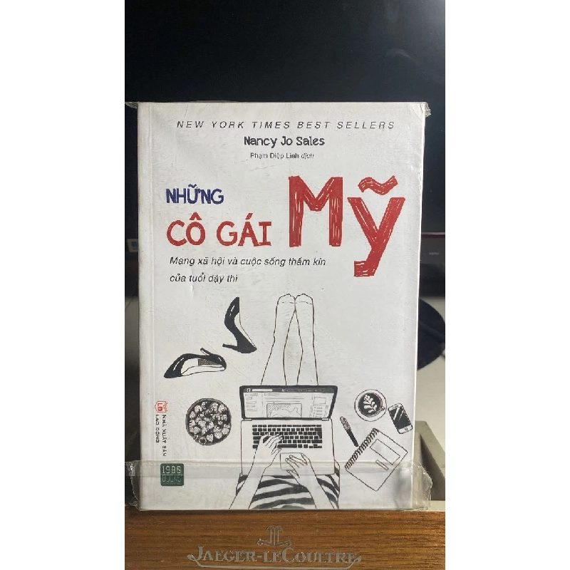 Những Cô Gái Mỹ - Mạng Xã Hội Và Cuộc Sống Thầm Kín Của Tuổi Dậy Thì -Tác giả Nancy Jo Sales -Người Dịch Phạm Diệp Linh -NXB Lao Động -Năm XB 2017 -Trọng lượng (gr) 520 -Kích Thước Bao Bì 14 x 20.5 -Số trang 512 -Hình thức Bìa Mềm 455689