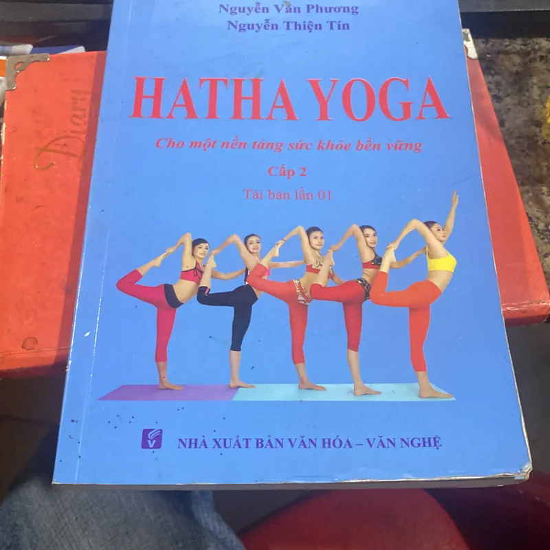 HATHA YOGA làm đẹp cho nữ giới 698152