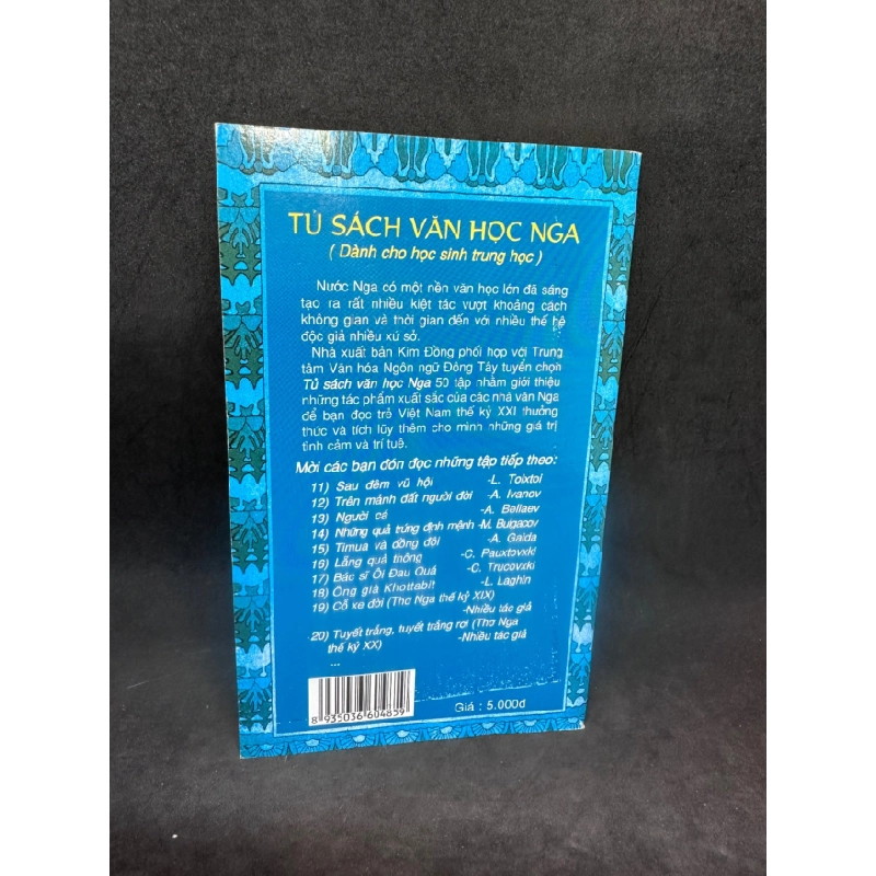 [Phiên Chợ Sách Cũ] Người Cá (Khổ Nhỏ), Văn Học Nga - Alecxander Beliaev, (Ố Nhẹ), 2004 1503 411407
