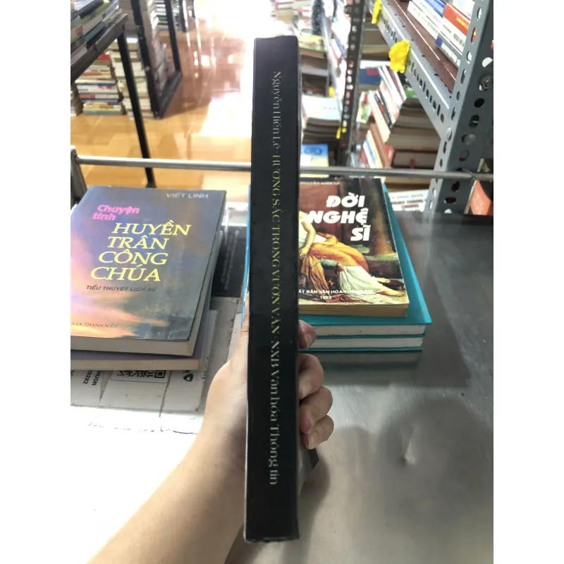 Hương sắc trong vườn văn 977693