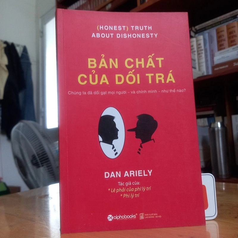 BẢN CHẤT CỦA DỐI TRÁ  322783