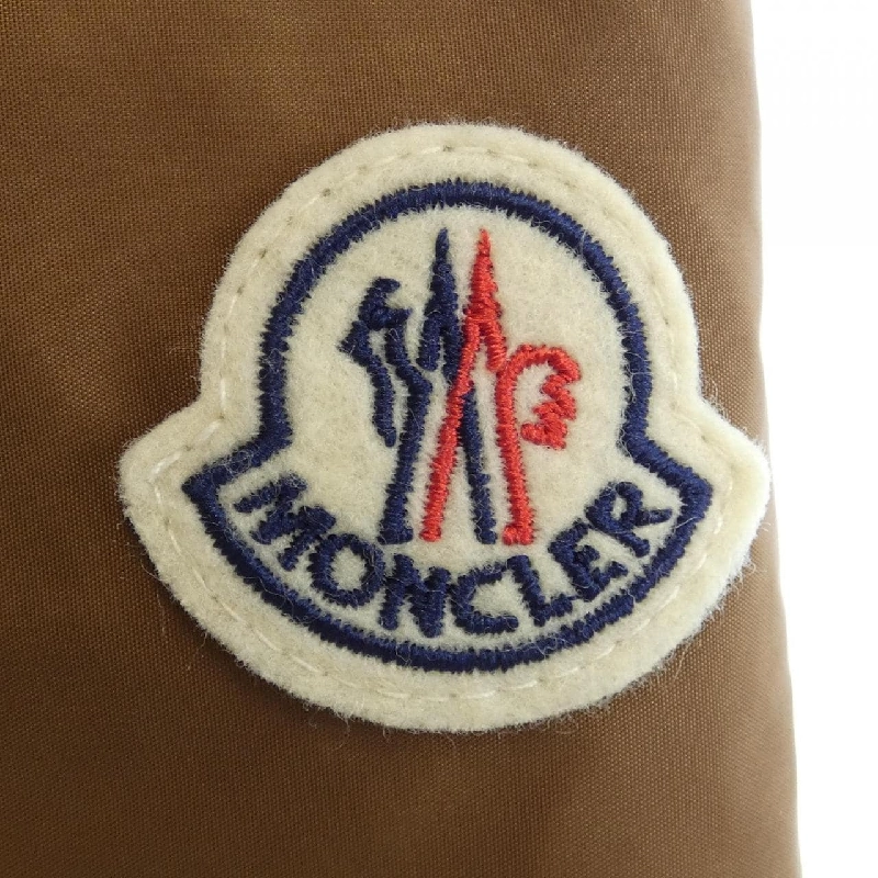 Quần short MONCLER - Hàng hiệu Chính hãng 891247