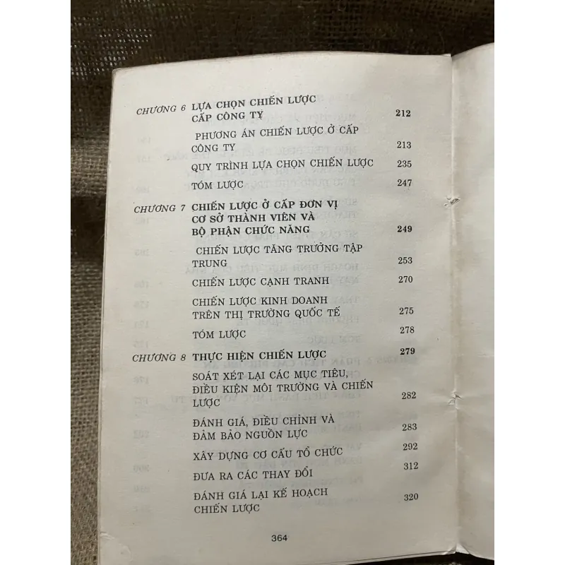 CHIẾN LƯỢC VÀ SÁCH LƯỢC KINH DOANH , gần 400 trang 800368