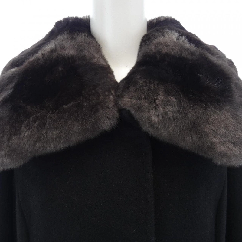 [Mã giảm giá] Foxey Boutique Áo khoác 638435