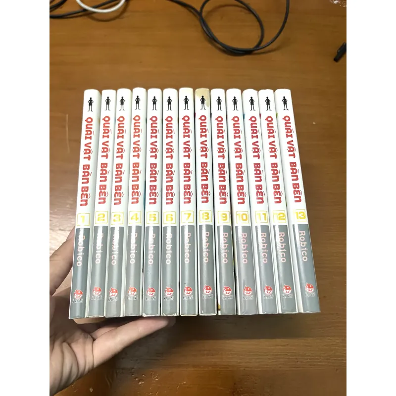 Quái vật bàn bên trọn bộ 13 tập 1009697