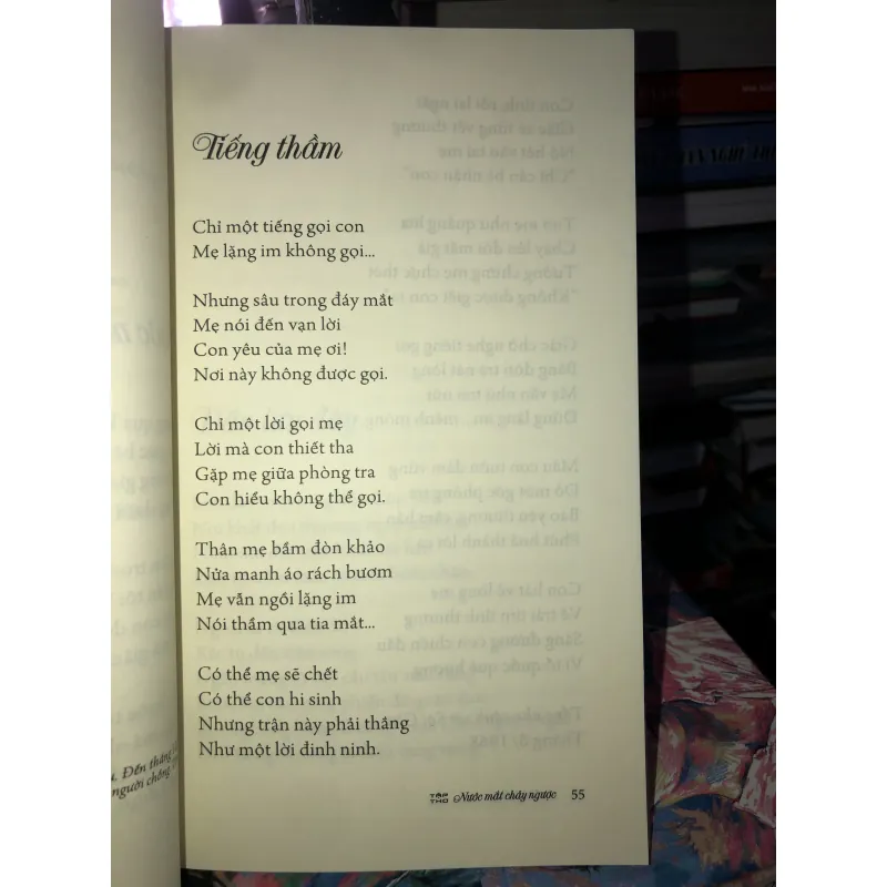Tập thơ nước mắt chảy ngược - Lê Hồng Quân 960679