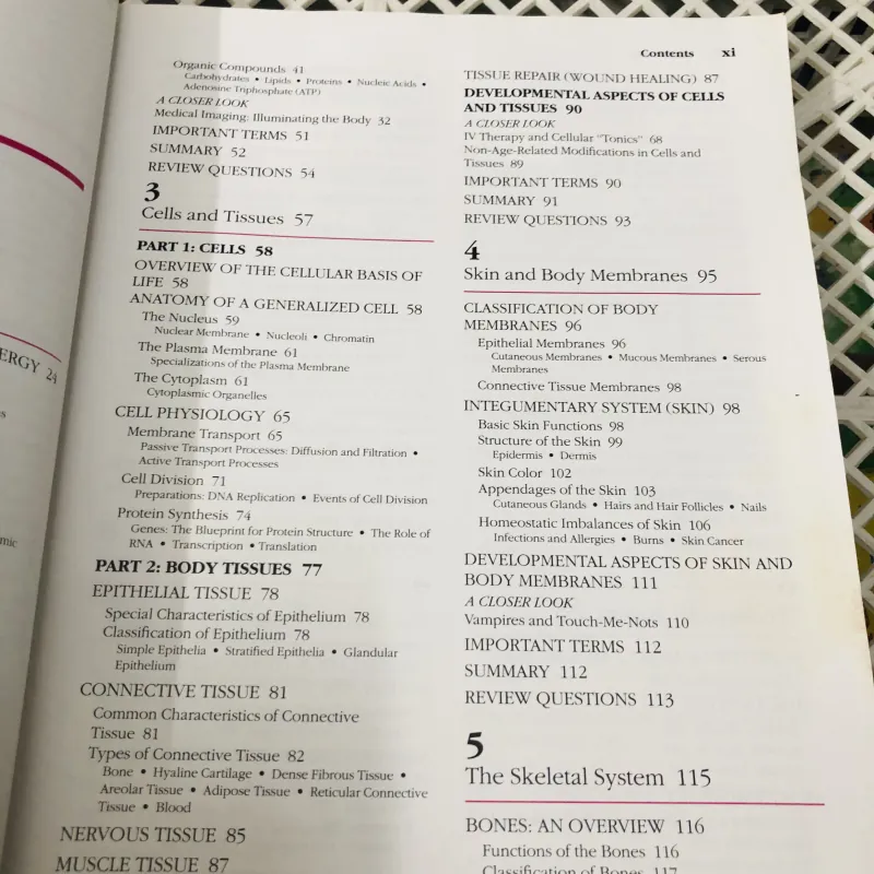 ESSENTIALS OF HUMAN ANATOMY & PHYSIOLOGY – Elaine N. Marieb (Fourth Edition) 799155