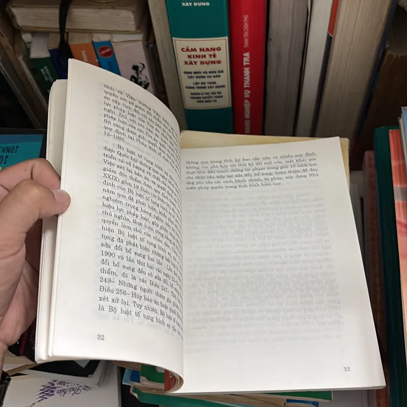 II Thủ Tục Giám Đốc Thẩm Trong Luật Tố Tụng Hình Sự Việt Nam - ThS Đinh Văn Quế - 1999 675192