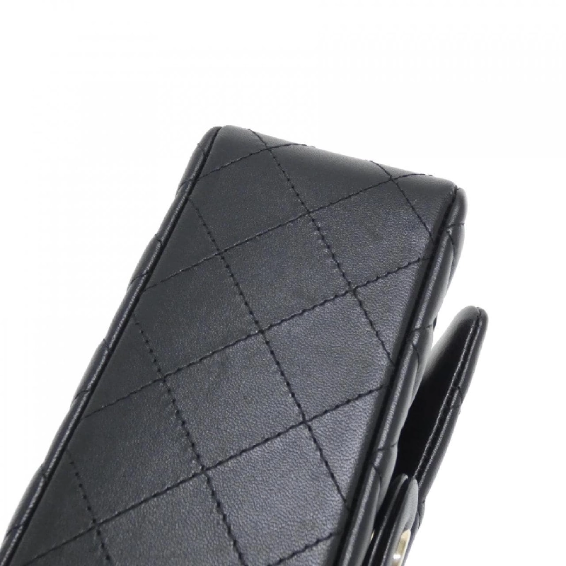 Túi xách chéo Chanel 69900 609168