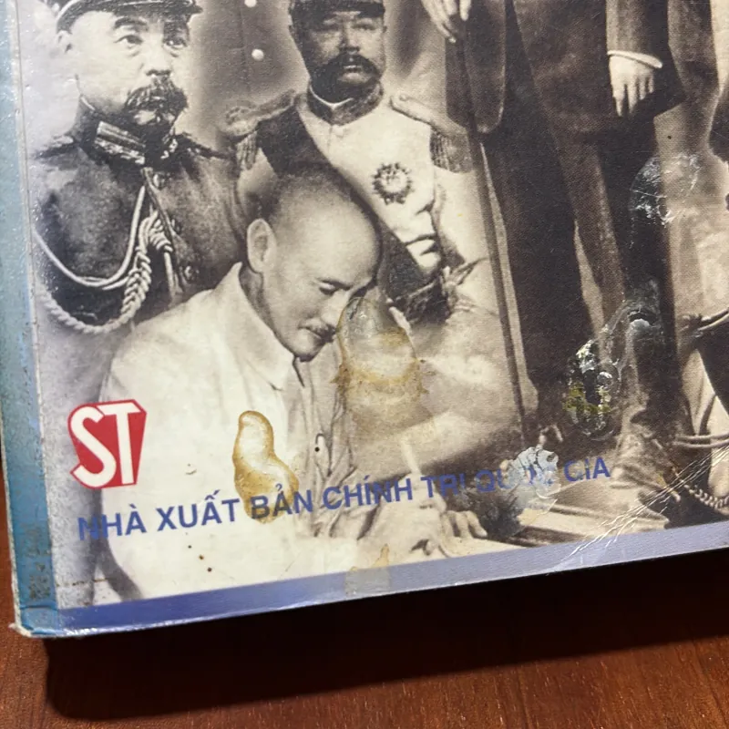 II Lịch Sử Trung Quốc: Bí Mật Về Tám Vị Tổng Thống Trung Quốc (Tập 1) - Vương Hiệu Minh 782341