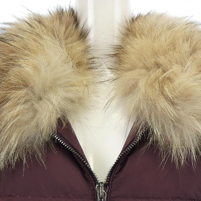 Moncler MONCLER 20939467810 Áo khoác lông 631909