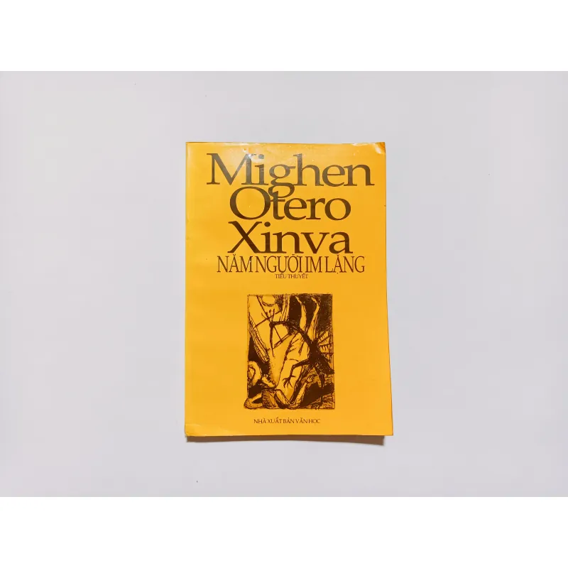 Năm Người Im Lặng - Miguel Otero Silva 783864