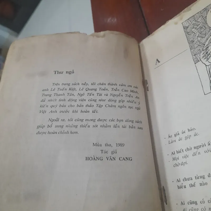 Hoàng Văn Cang - CHÂM NGÔN & TỤC NGỮ THÔNG DỤNG Việt - Anh 693480